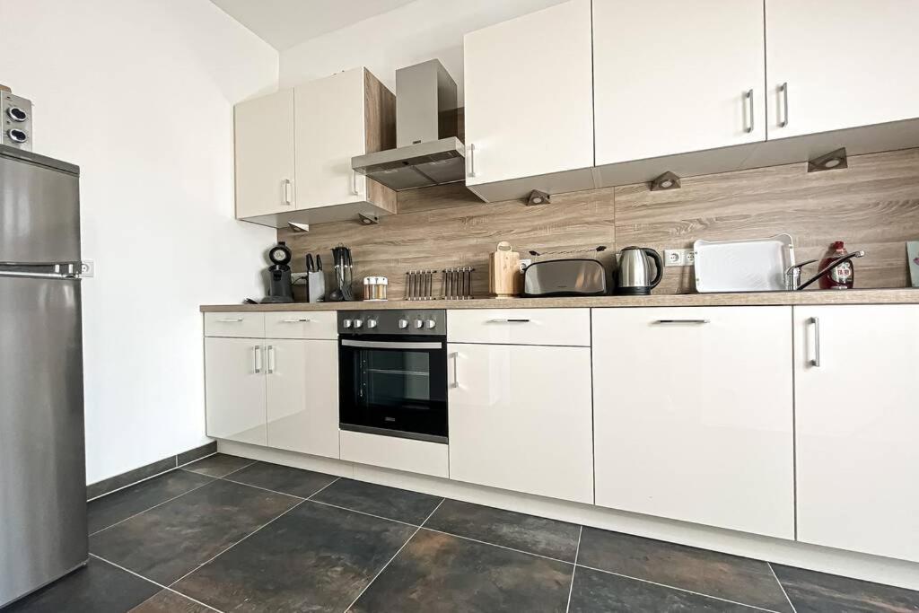 Modernes Luxus-Apartment Im Leipziger Zentrum Luaran gambar